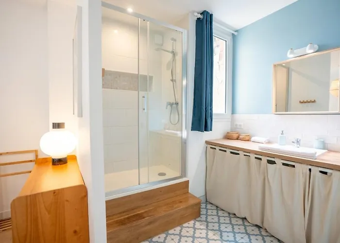 Purple T2 Centre Avec Clim Διαμέρισμα